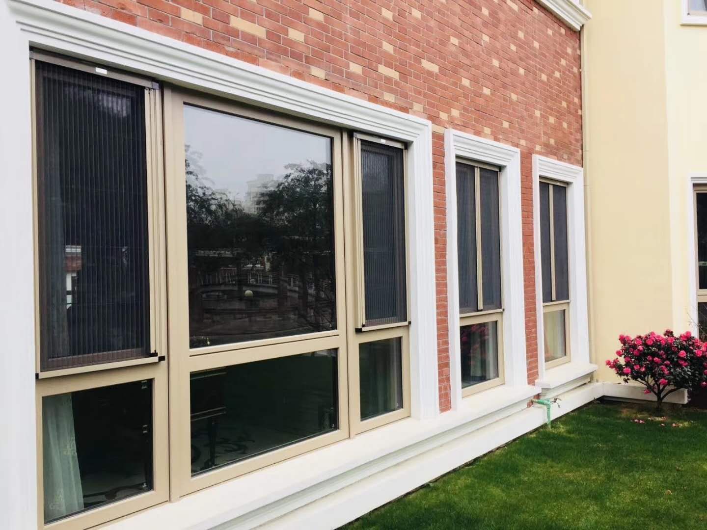 木門窗組合韋柏紗窗 木門窗組合韋柏紗窗